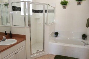 Apartment, Mehrere Schlafzimmer | Badezimmer | Haartrockner