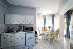 Dining - Cedar House - Two Bedroom Apartment, Sleeps 8 (Zalakaros)