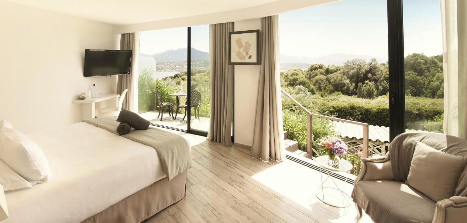 Suite | Premium bedding, minibar, in-room safe, individually decorated
