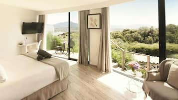 Suite | Premium bedding, minibar, in-room safe, individually decorated