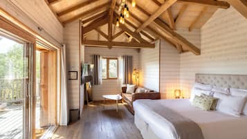 Cabane RĂȘve dâEnfant | Literie de qualitĂ© supĂ©rieure, minibar, coffres-forts dans les chambres