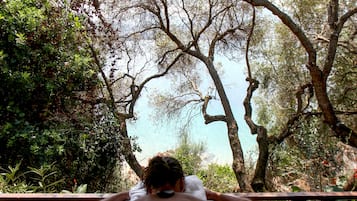 Turkish bath, body treatments, hot stone massages, Swedish massages