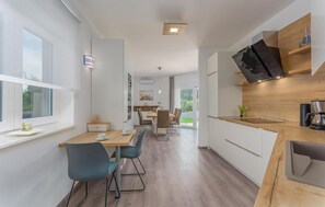 Frigorifero, piano cottura, lavastoviglie, macchina per tè/caffè