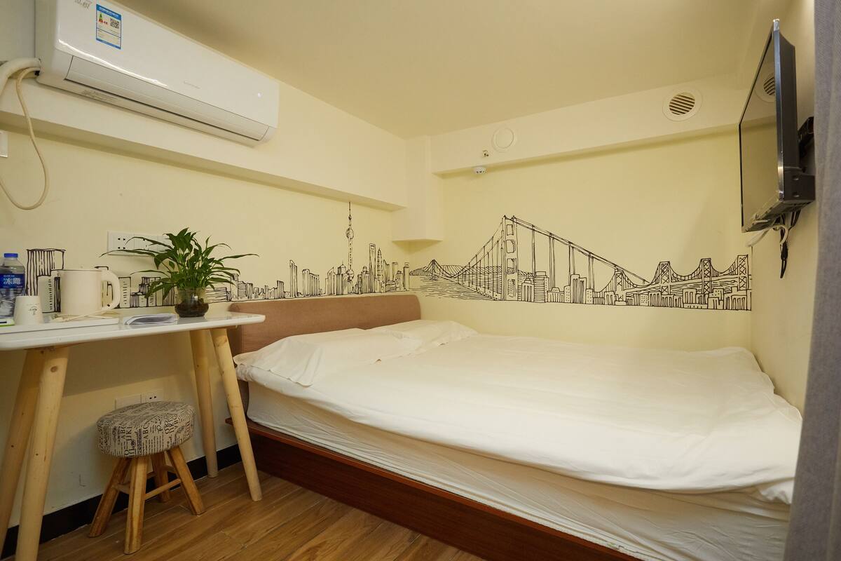 Kamar Double Ekonomi unutuk 1 Orang, 1 kamar tidur, tanpa jendela | Tirai kedap cahaya dan Wi-Fi gratis