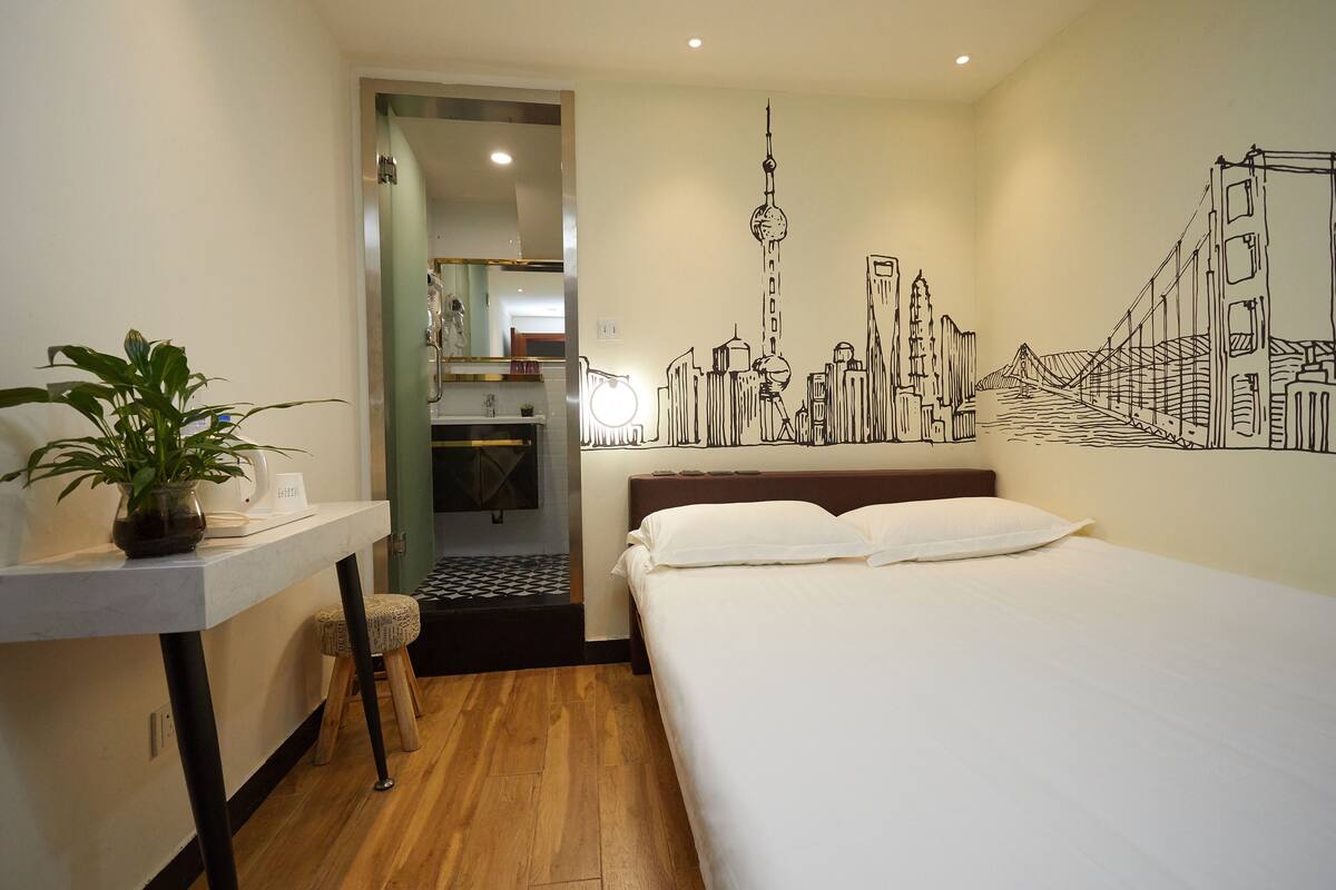Kamar Double Standar, tanpa jendela | Tirai kedap cahaya dan Wi-Fi gratis