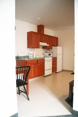 Microwave, coffee/tea maker