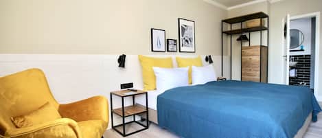 Comfort-Doppelzimmer | Hochwertige Bettwaren, Zimmersafe, individuell dekoriert