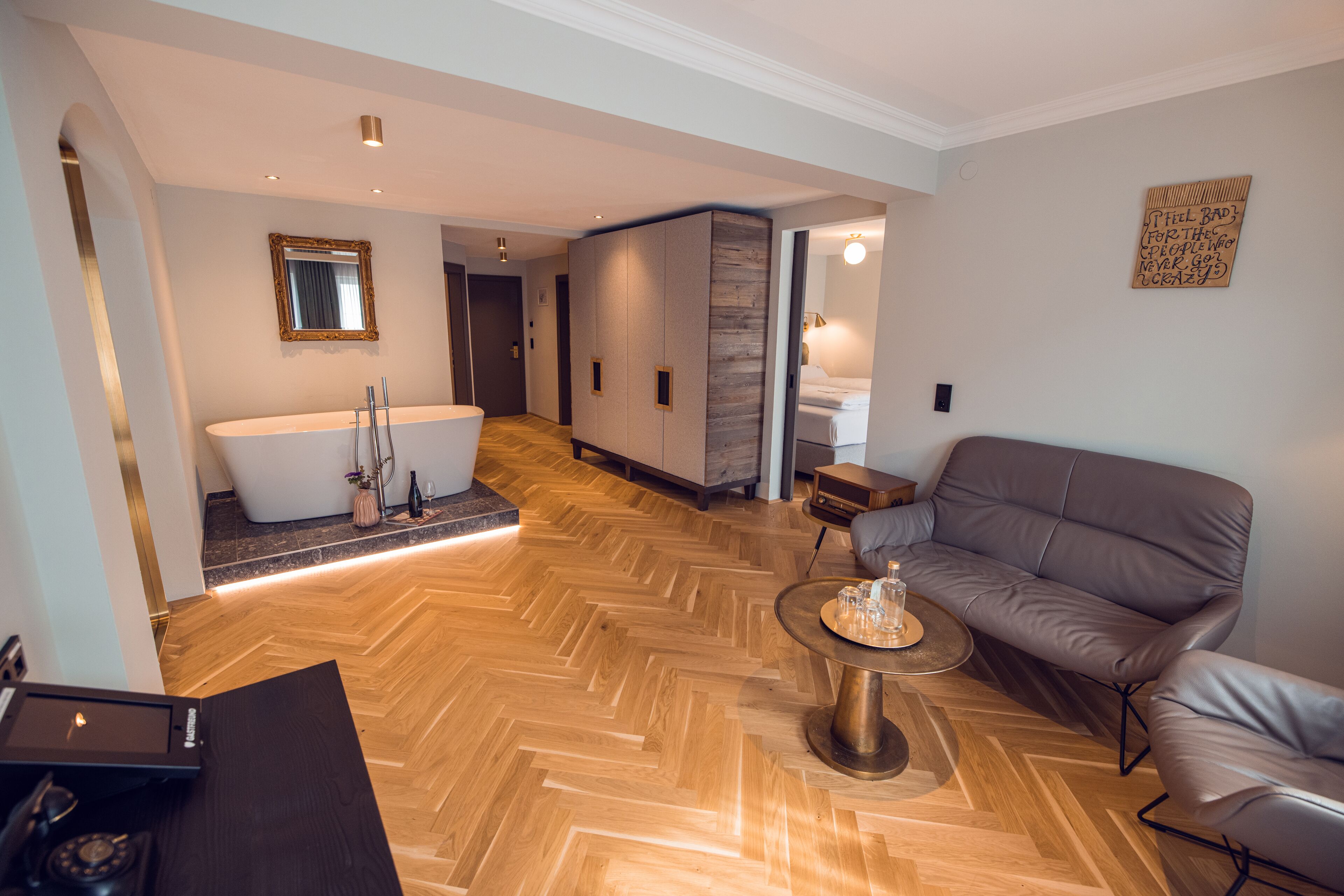 Classy Suite | Wohnbereich | Flachbildfernseher