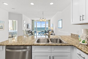 Private kitchen - Lighthouse Condos by Hosteeva (Gulf Shores)