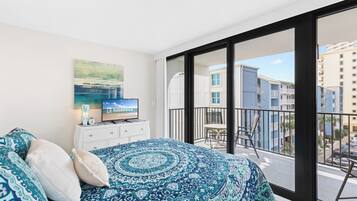 Signature Condo, 1 Bedroom, Pool Access, Partial Ocean View | 1 bedroom, individually decorated, individually furnished