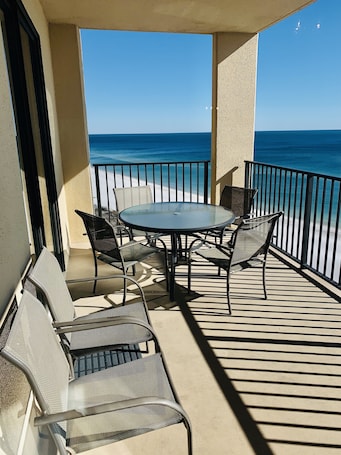 Luxury Apartment, Beach View | Balcony