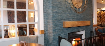 Nanhoron Arms Hotel