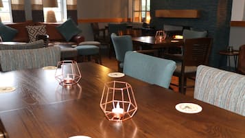 Bar (in der Unterkunft)