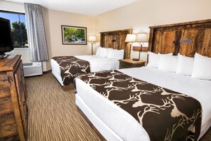 خزنة داخل الغرفة ومكواة/لوح كي وواي فاي مجانًا وملاءات أسرّة