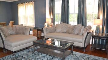 Signature House, 3 Bedrooms, Garden View, Ground Floor | Living room | Flat-screen TV