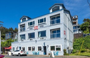 Front of property - Three Arch Inn (Tillamook)