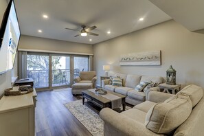 Smart TV, lettore DVD, impianto stereo