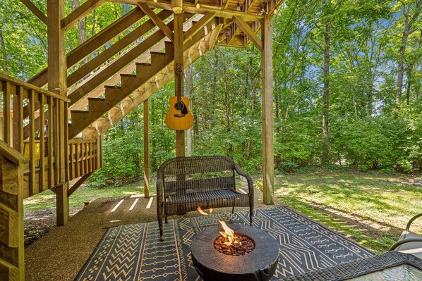 Terrace/patio - Amazing Entertainment Home near Airport & Downtown (Nashville)