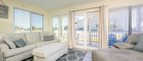 Flachbildfernseher, Stereoanlage