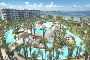 Piscine couverte, piscine extérieure