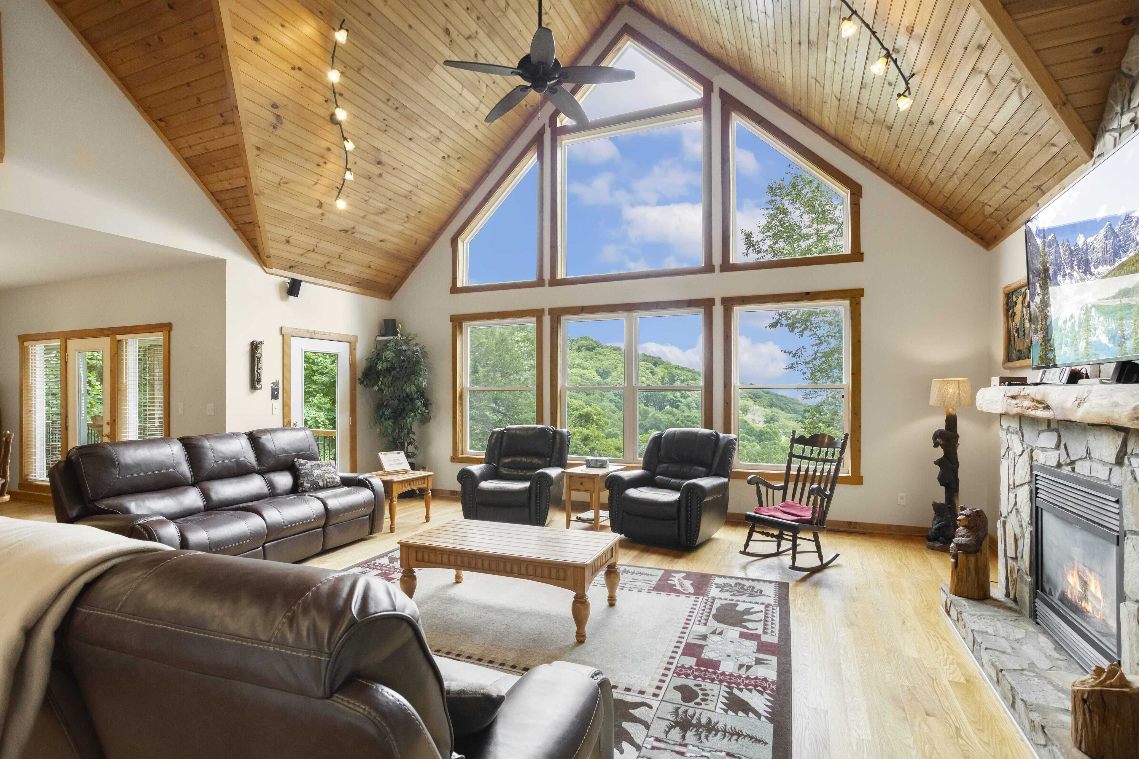 Wildlife Themed Retreat with Theater Room