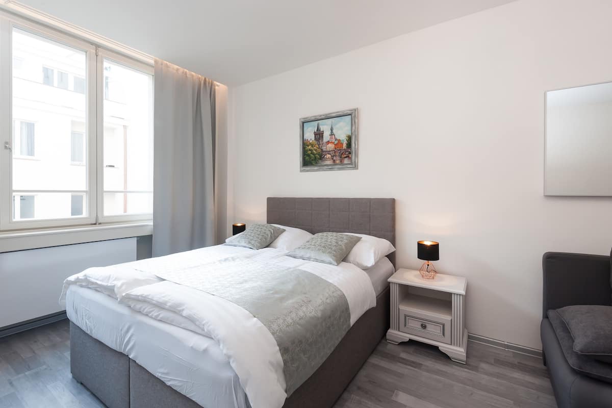 1 bedroom, premium bedding, individually decorated