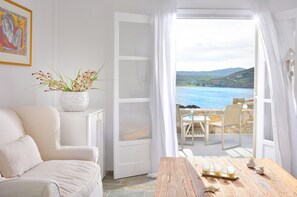 Villa, 6 Bedrooms, Private Pool | Living area | TV