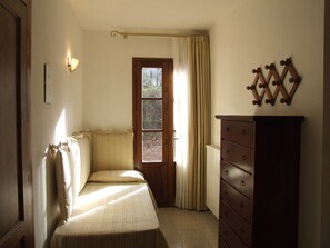1 habitación, internet y ropa de cama 
