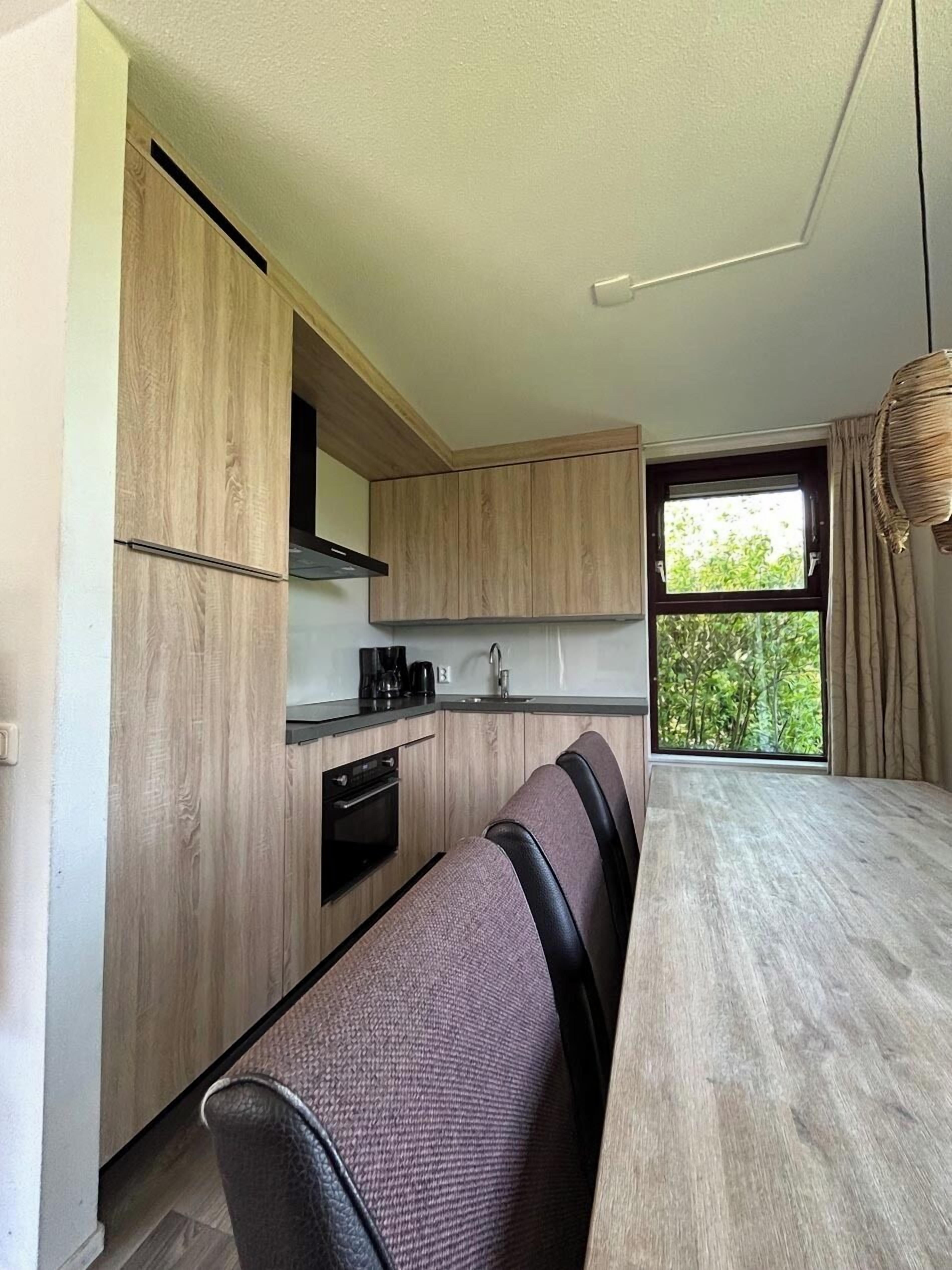 Fridge, microwave, dishwasher