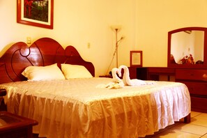 Chambre Double | Coffres-forts dans les chambres, bureau