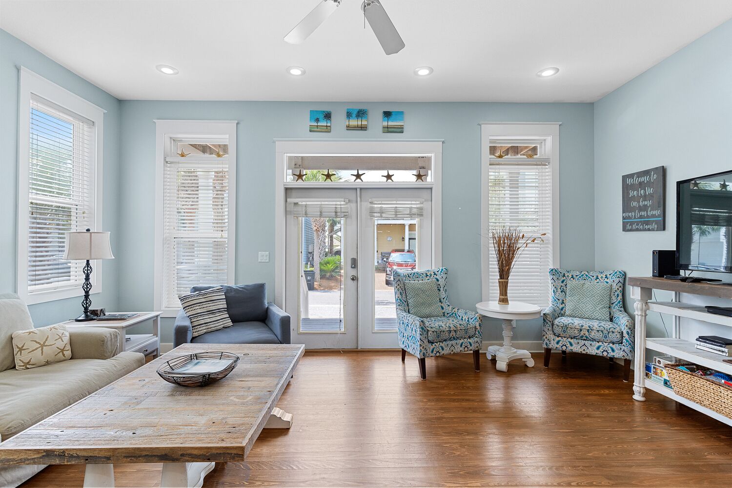 Televisión, videojuegos, reproductor de DVD y videoteca 