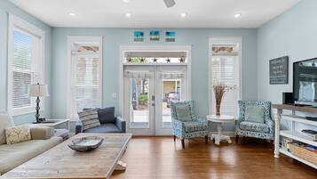 Televisión, videojuegos, reproductor de DVD y videoteca