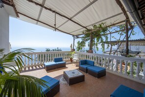 Terrace/patio - Villa Gioiello - Sea view pool with chromotherapy (Pogerola)