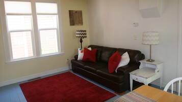 Smart TV, DVD player, stereo