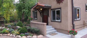 Perfect 2 Bedroom for Getaways and Remote Work or School!