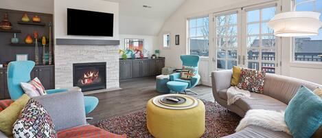 TV, fireplace, DVD player