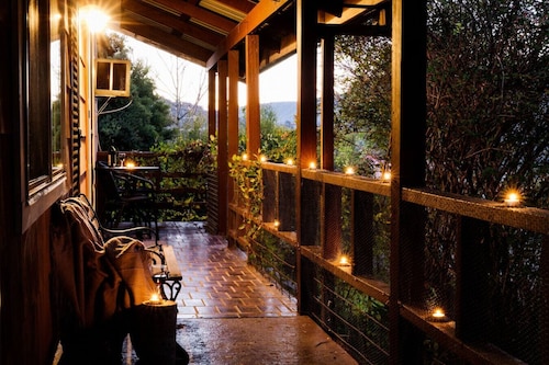 Foxtel - Haustiere - Mt Selwyn - Schnee - Yarrongobilly - Spaziergang - Fisch - Boote - Natur