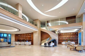 Reception - Four Points by Sheraton Danang (Da Nang)