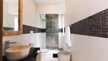 Villa Familiale, 3 chambres | Salle de bain