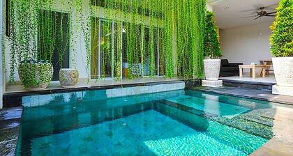 Puri Bagus Villa Legian Kuta