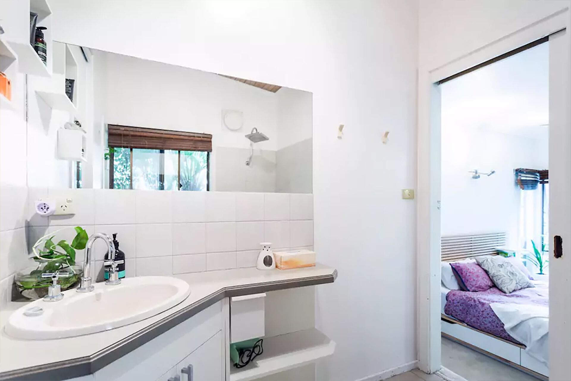 Tranquil House in the Foothill of the Dandy Ranges — image 13