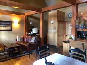 TV, fireplace, DVD player, stereo