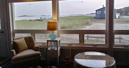Driftwood Oceanfront Cottage at Popham Beach Espectaculares vistas desde todas las habitaciones
