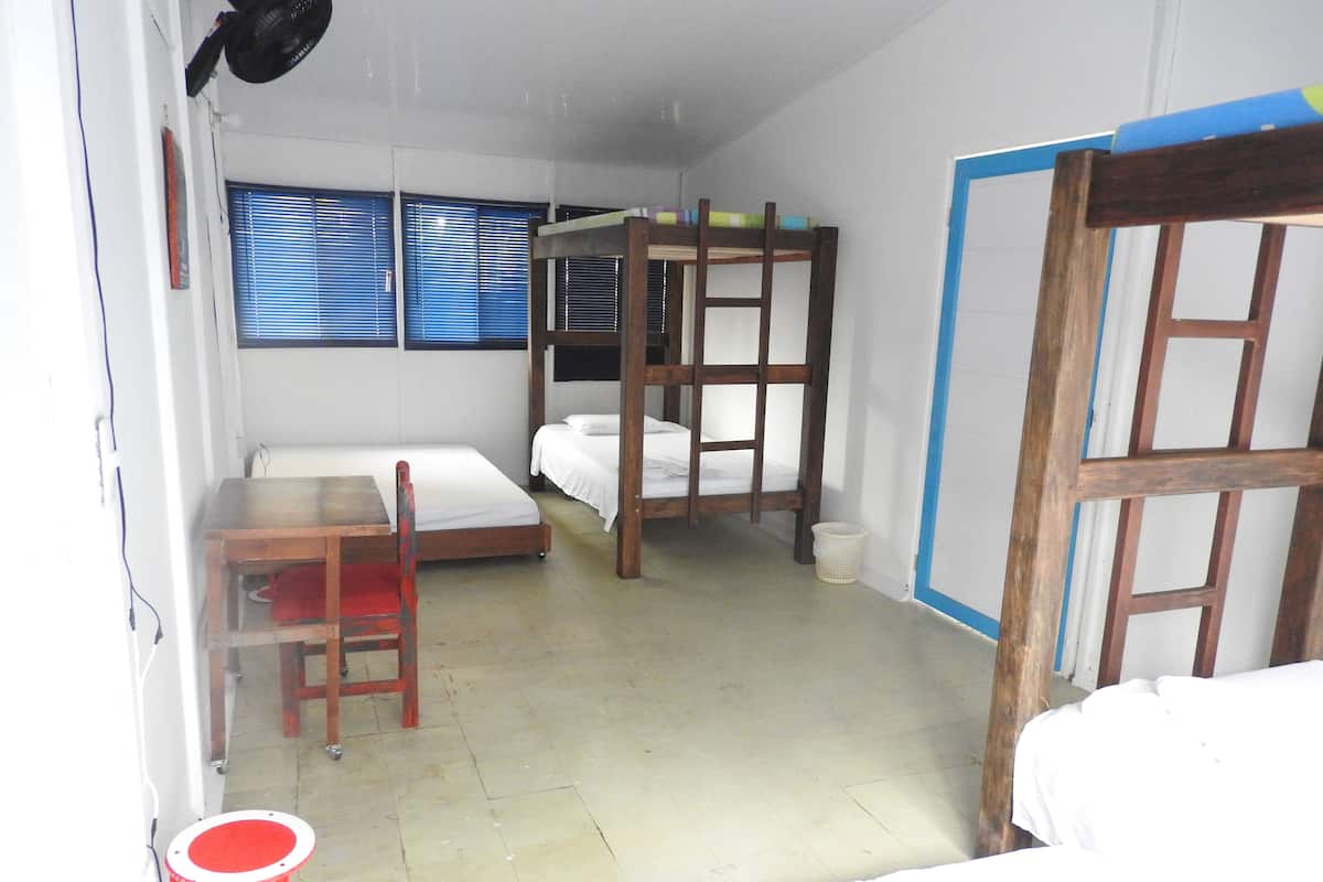 Basic Triple Room, 3 Single Beds, Kitchenette, Garden View