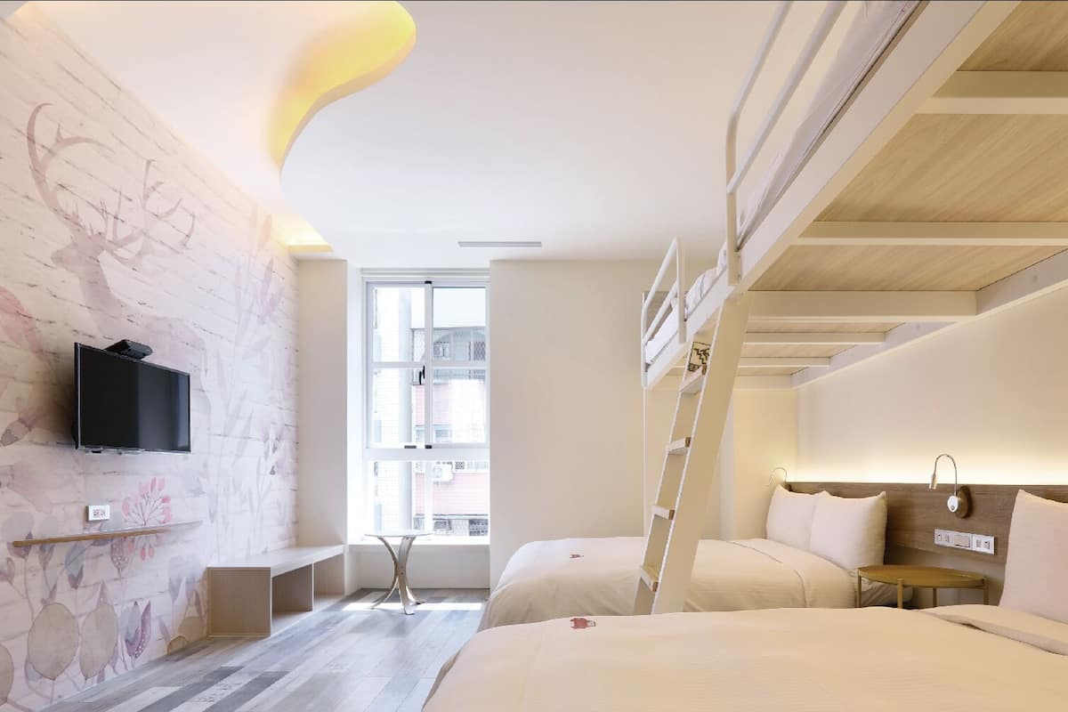 Decoración personalizada, muebles diferentes y escritorio