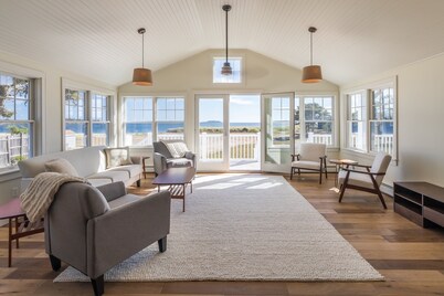 Driftwood Beachfront Luxury Home Magnificent Ocean Views