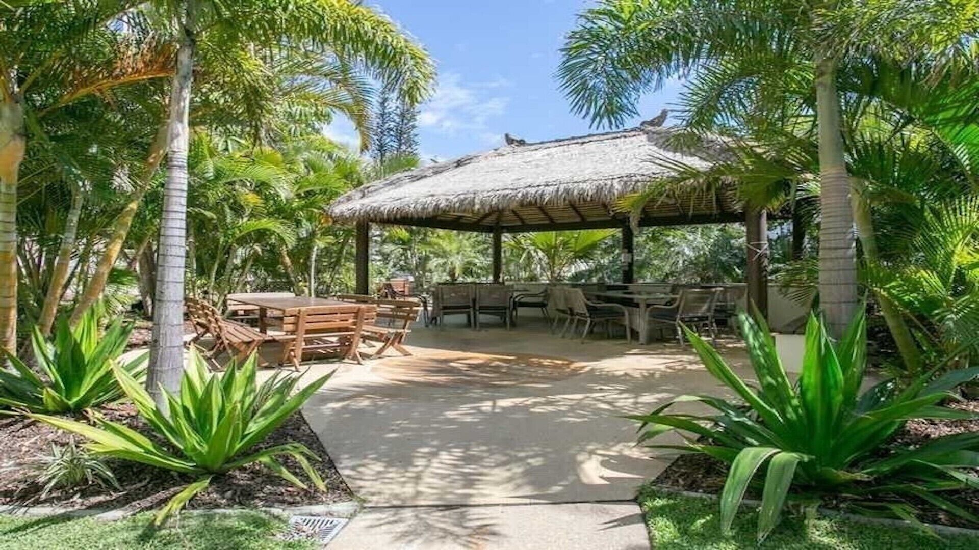 One bedroom Sub Penthouse — image 26