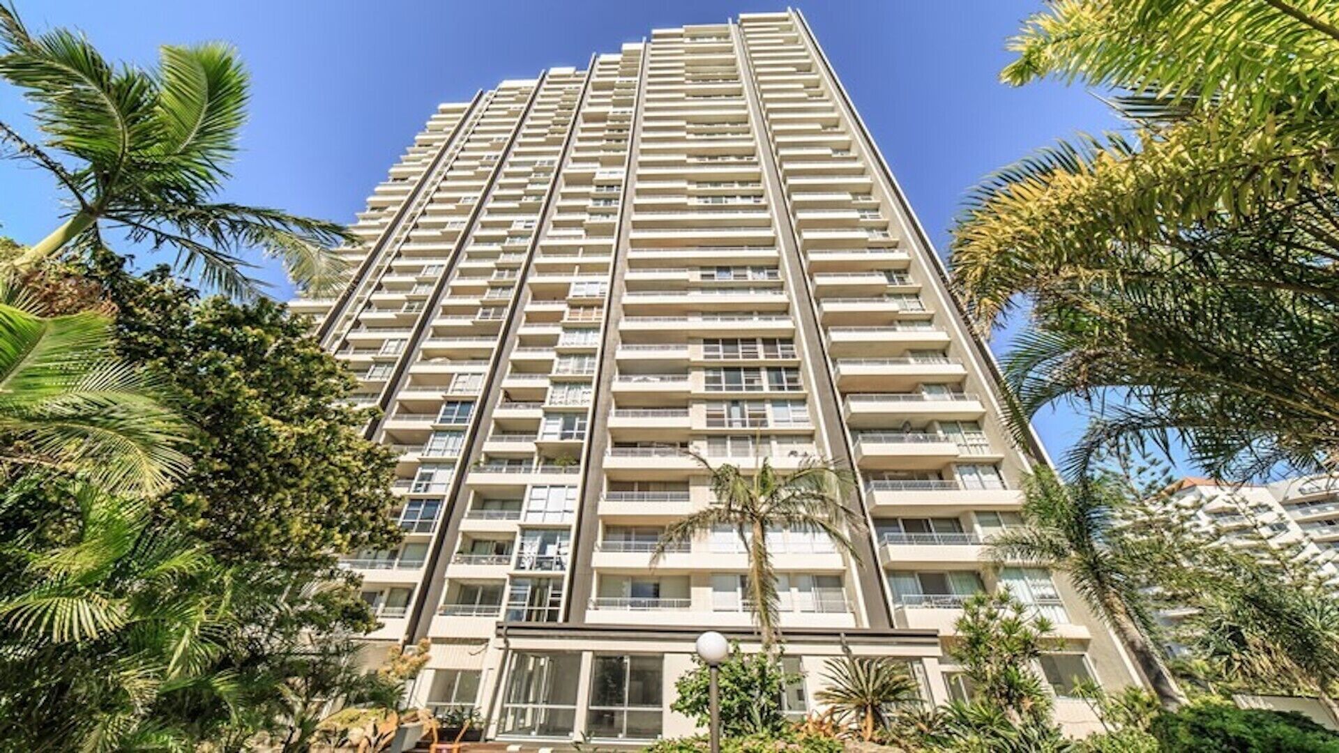 One bedroom Sub Penthouse — image 25