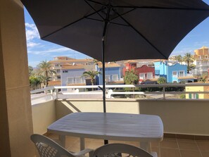 Outdoor dining - A 50 metros de la playa de Las Marinas -El Faro (Denia)
