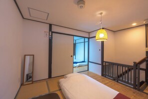 Economy Townhome, 1 Bedroom | 1 bedroom, free WiFi, bed sheets